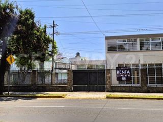 RENTA DE CASA PARA NEGOCIO EN ESQUINA SOBRE AVENIDA 15 DE MAYO!!