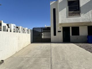 Casa en renta en Siena residencial