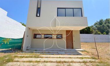 RESIDENCIA EN VENTA EN VALLE IMPERIAL, JAL, ZAPOPAN.