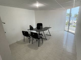 Rentó oficina en Campeche en Torres de Cristal