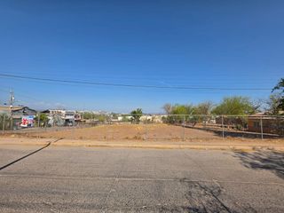 TERRENO EN RENTA JUNTO A AV. PRINCIPAL EN COL. COLINAS DEL HUMAYA, CULIACÁN ¡Ofrece alta visibilidad para negocio