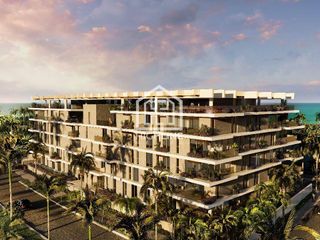 Departamento de 2 habitaciones en venta en Cancún con acceso a Centro Comercial | Alberca y Solárium