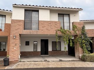 Casa en renta en Residencial Triana, Cumbres del Lago Juriquilla – 3 recámaras con baño