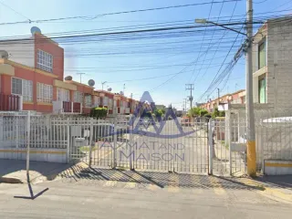 Casa En Venta En Bosque De Los Cedros, Los Heroes Tecámac, EdoMex. Recuperación Bancaria JX71