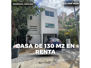 Casa en renta de 3 niveles en Residencial Arbolada - Cancún
