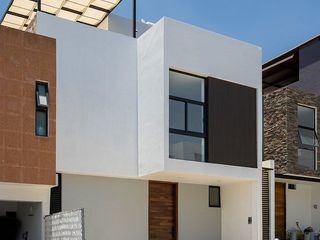 Casa nueva en venta, en el coto más bonito de Monteverde.