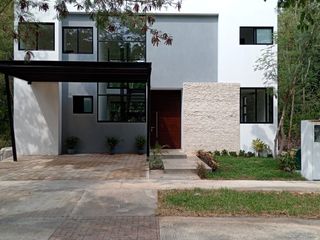 EXCLUSIVA RESIDENCIA EN RENTA UBICADA EN CABO NORTE