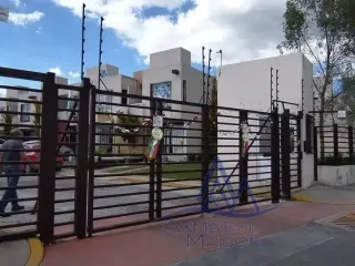 Casa en Fracc. La Florida-Ambrosia, Otzolotepec: Oportunidad de Inversión en Remate Hipotecario