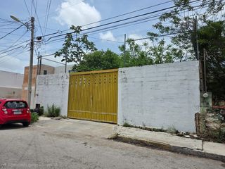 TERRENO EN VENTA EN COLONIA MEXICO A 20 METROS DE LA AVENIDA PRINCIPAL, MERIDA