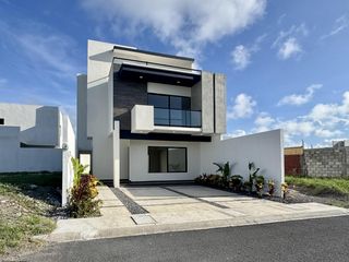 Casa Nueva en Venta Lomas de La Rioja