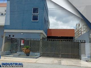 Nave Industrial / Bodega en Venta en Arco Vial