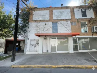 Local en venta y renta en Las Cumbres, Monterrey, Nuevo León