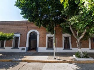 EDIFICIO DE UN NIVEL EN VENTA, COL. CENTRO DE CULIACÁN ¡Ubicado en esquina de Ángel Flores y Juan Sepúlveda!