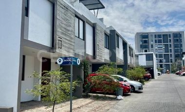 Casa En Venta En Miralto Residencial, Zapopan.
