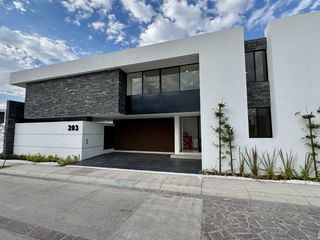 INCREÍBLE RESIDENCIA EN VENTA EN VIÑA ANTIGUA, AGUASCALIENTES