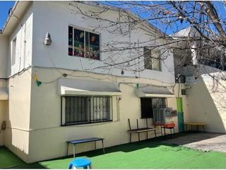 CASA EN VENTA ZONA SUR (KINDER)