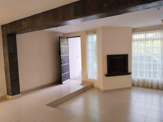VENTA DE CASA EN FRACCIONAMIENTO ARBOLEDAS I EN METEPEC