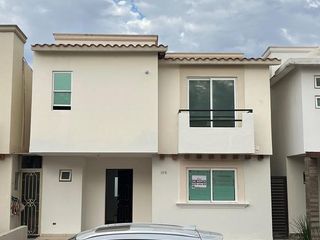 CASA EN RENTA EN PRIVADA CAUCASO  EN VALLE ALTO EN CULIACAN SINALOA