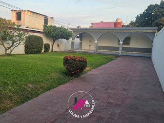 CASA EN RENTA EN LAS BRISAS