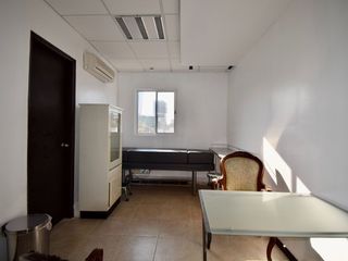 CÓMODO CONSULTORIO MÉDICO EN ZONA OBISPADO