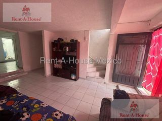 Casa en Venta en Ciudad Oriente, Ecatepec de Morelos JL 26-2671.