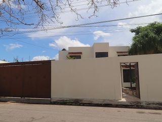 Residencia con Terreno Excedente (960 m2) en Venta en Benito Juárez Norte
