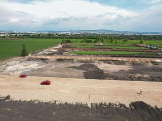 Terrenos industriales a un paso de la planta de Toyota