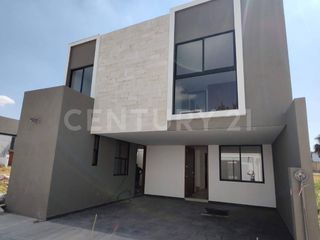 Casa en Venta Fracc Diamante zona 11 Sur, Cúmulo de Virgo Puebla