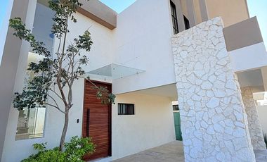 Casa en Venta en Temozón Norte Merida Privada Soluna