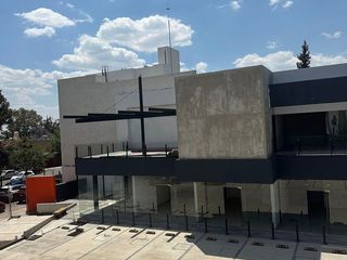 ULTIMO LOCAL EN VENTA EN NUEVA PLAZA COMERCIAL EN COLINAS DEL RIO AL PTE DE AGS