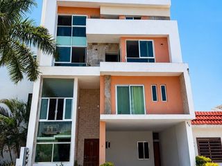 CASA EN VENTA EN CIUDAD DEL CARMEN CAMPECHE.