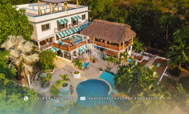 Villa de 9 Recámaras en Ubicación Ideal