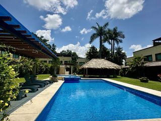 VENTA HERMOSA CASA  CON TERRAZA PRIVADA ARBOLADA YAUTEPEC , MORELOS
