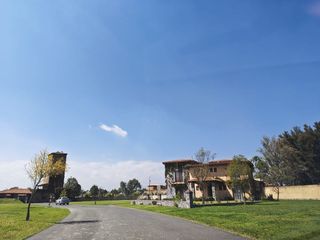 VENTA DE TERRENO EN VAL ́QUIRICO