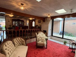 Casa En Venta En  Colonia S.N.T.E Con Jardín y 4 Recamaras