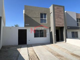 Casa en Renta en Villas Castellana con terreno Excedente