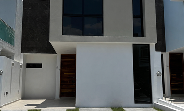 Casa en Venta en Av. Casa fuerte