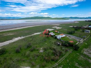 Terreno en venta en Villa Corona Jalisco a pie de Laguna ideal para inversión