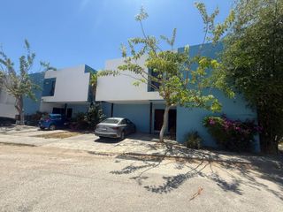 Townhouse en Renta Altabrisa