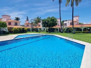 Casa Amueblada en Renta con 3 Habitaciones, Terraza y Alberca en Xochitepec