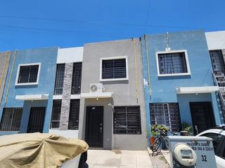 Se renta casa de 2 recámaras semi amueblada en Privada Santa Isabel, Tijuana