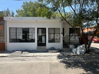 CASA EN VENTA EN COL. UNIDAD MODELO EN MONTERREY
