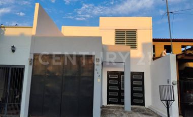 Casa en Venta en El Centenario, Villa de Alvarez, Colima
