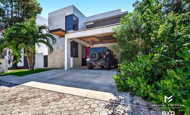 Senderos de Mayakoba | 3-Bedroom House with Pool for Sale in Playa del Carmen