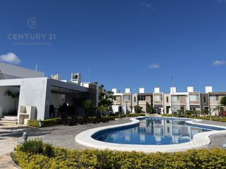 Casa en  Renta Anual en Porto Alto Residencial Playa del Carmen P4283