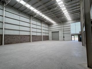 BODEGAS INDUSTRIALES EN VENTA EN   SANTA ROSA JAUREGUI, QUERÉTARO