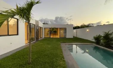 Casa en venta en Jardines de Rejoyada, Mérida, Yucatán