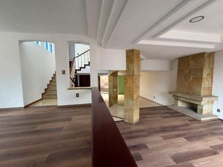 CASA EN RENTA EN SATÉLITE