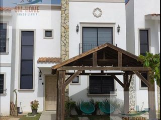 Casa en renta en Azul Marino