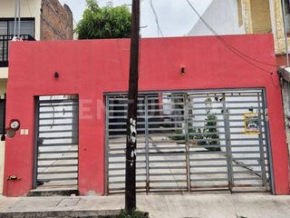 Casa en renta en el Centro de Colima para negocio o habitacional